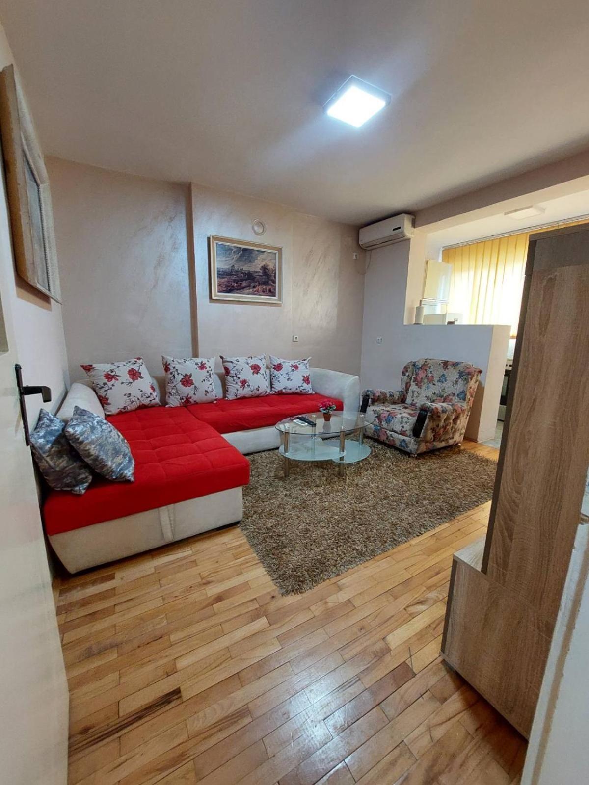 Apartment Vuk Podgoriţa Exterior foto
